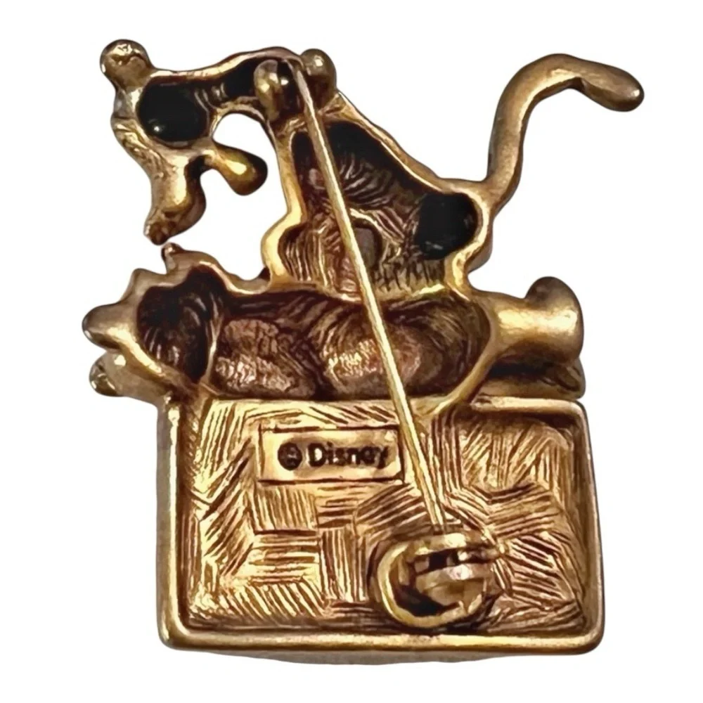 Vintage Winnie the Pooh and Tigger “Best Friends Until Forever” Brooch